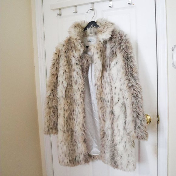 Blue Vanilla Faux Fur White Jacket